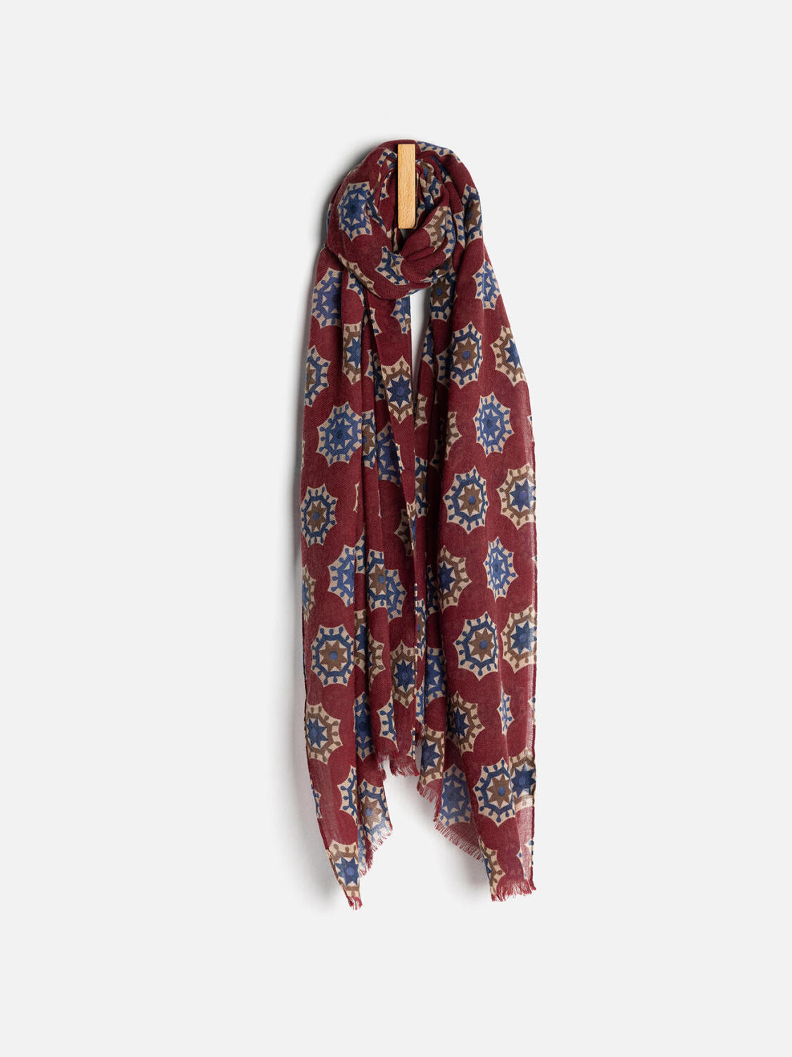 Écharpe Kent bordeaux à motifs géométriques