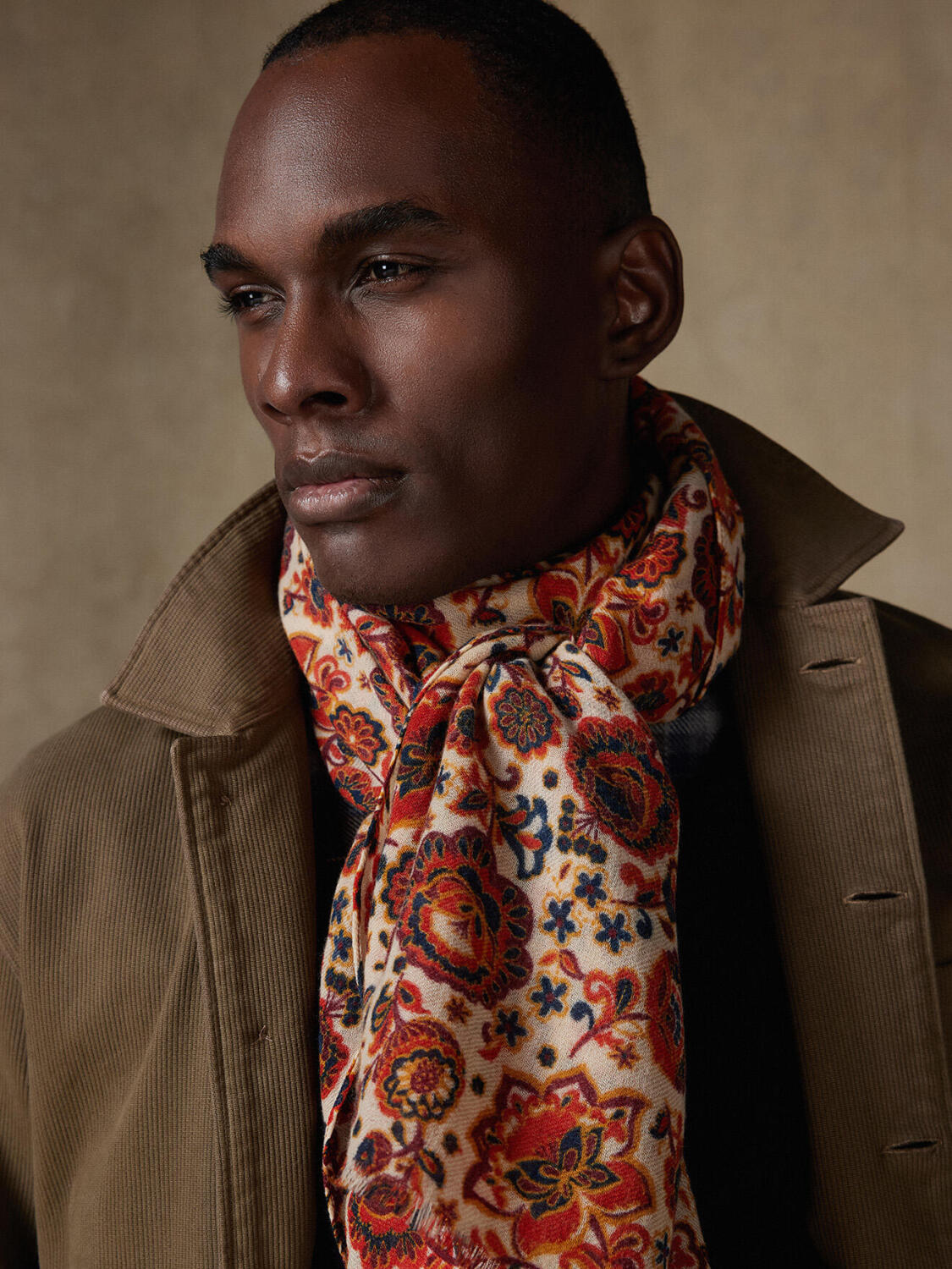 Sciarpa Spencer floreale sabbia