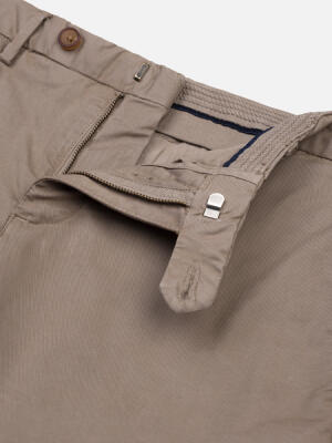 Pantalon chino vison