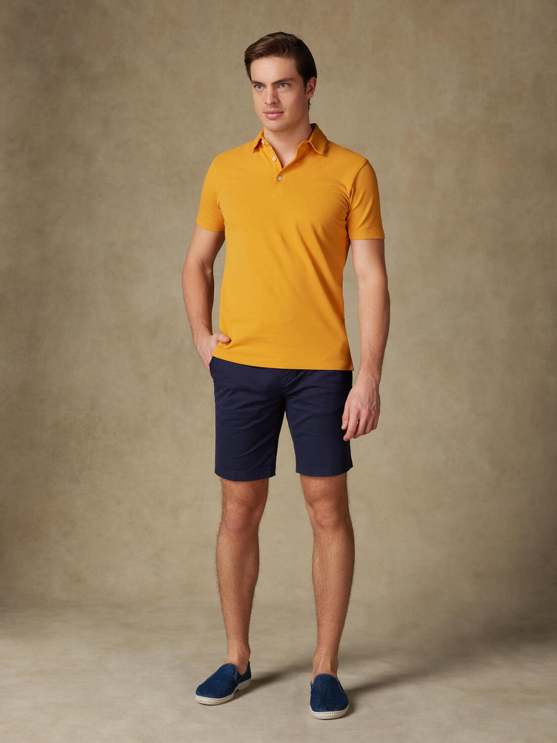 Heritage polo in saffron piqué