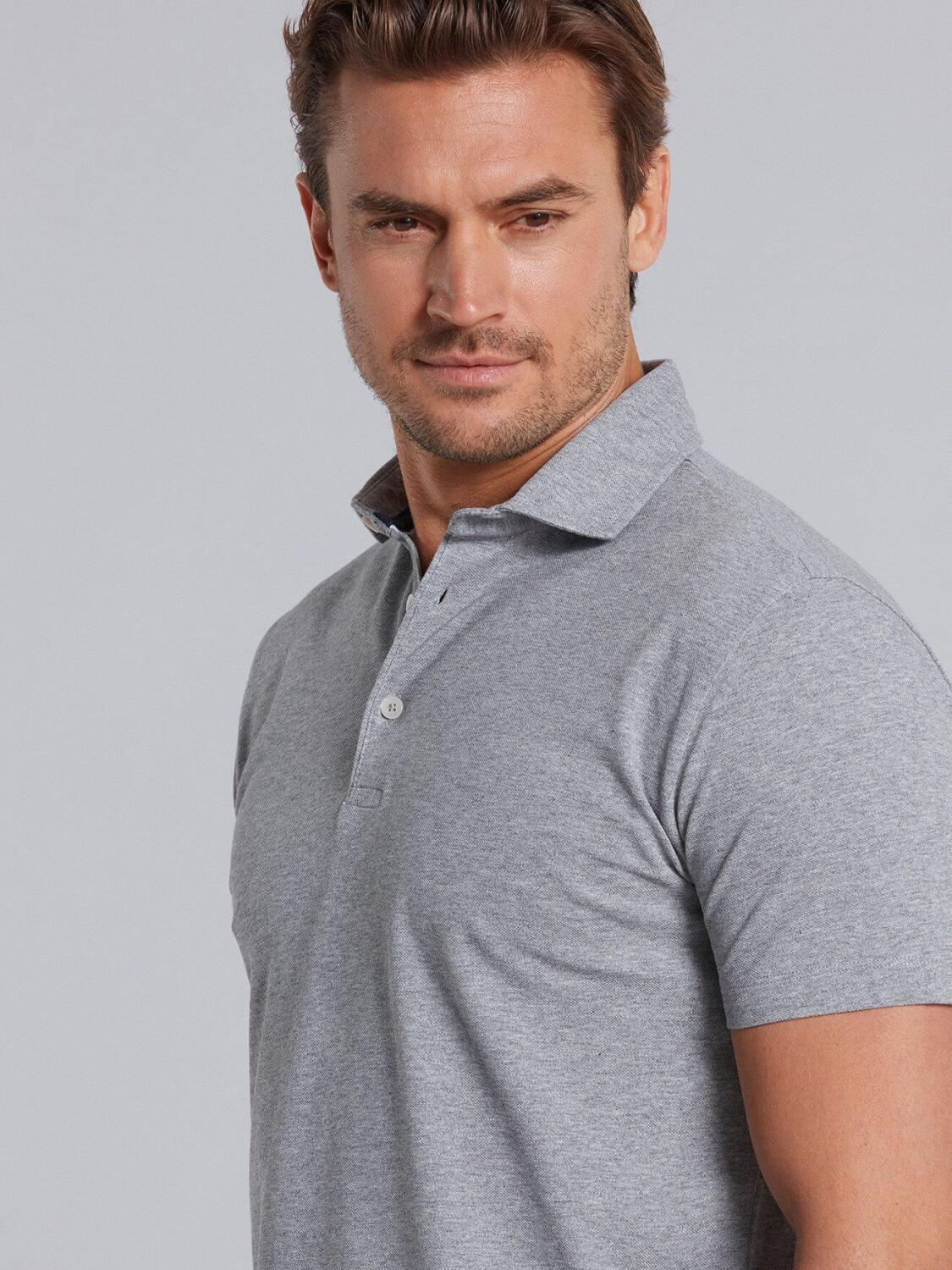 Polo Heritage en piqu&eacute; gris