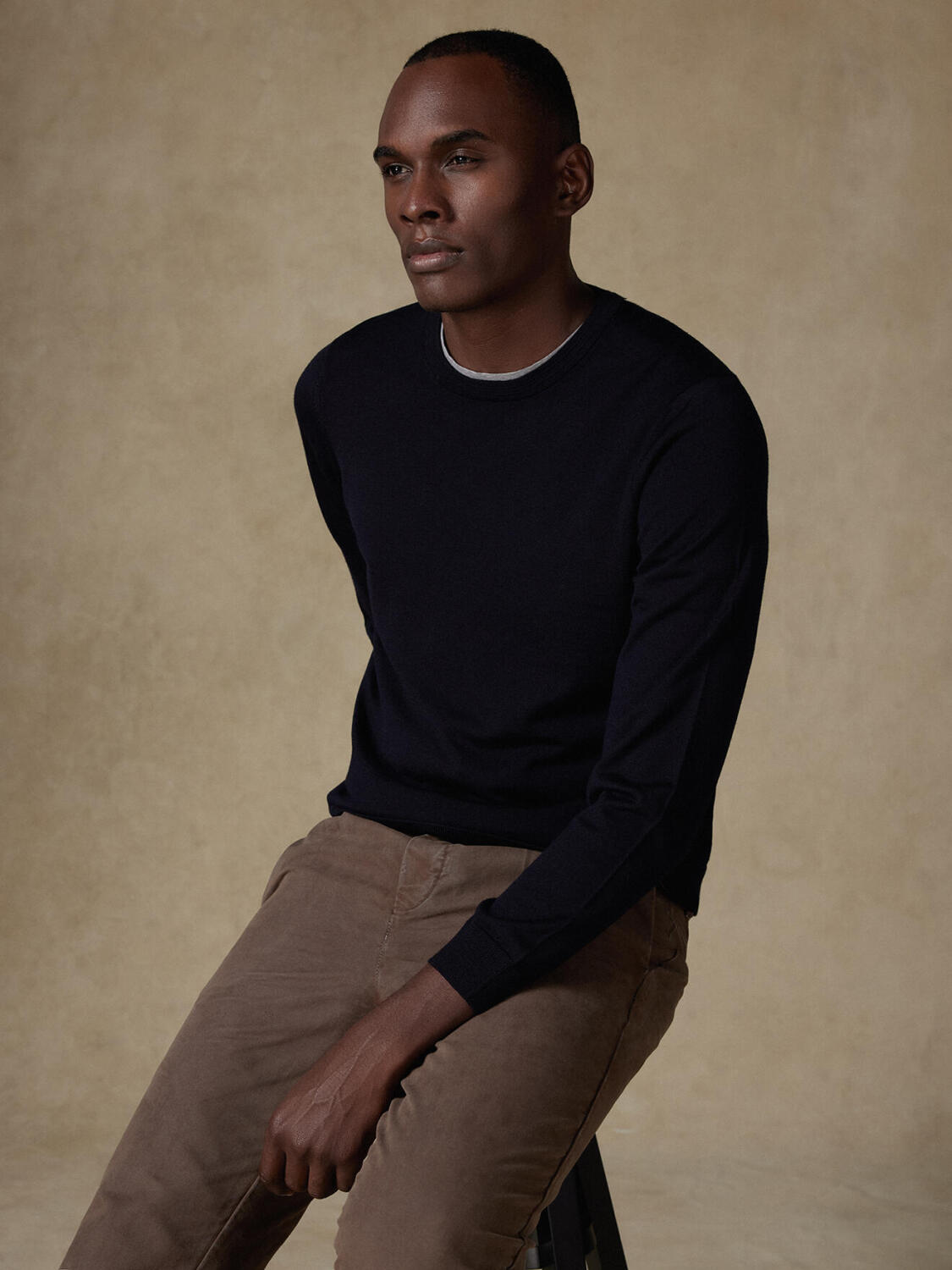 Russel Rundhalsausschnitt aus marinefarbenem Merino