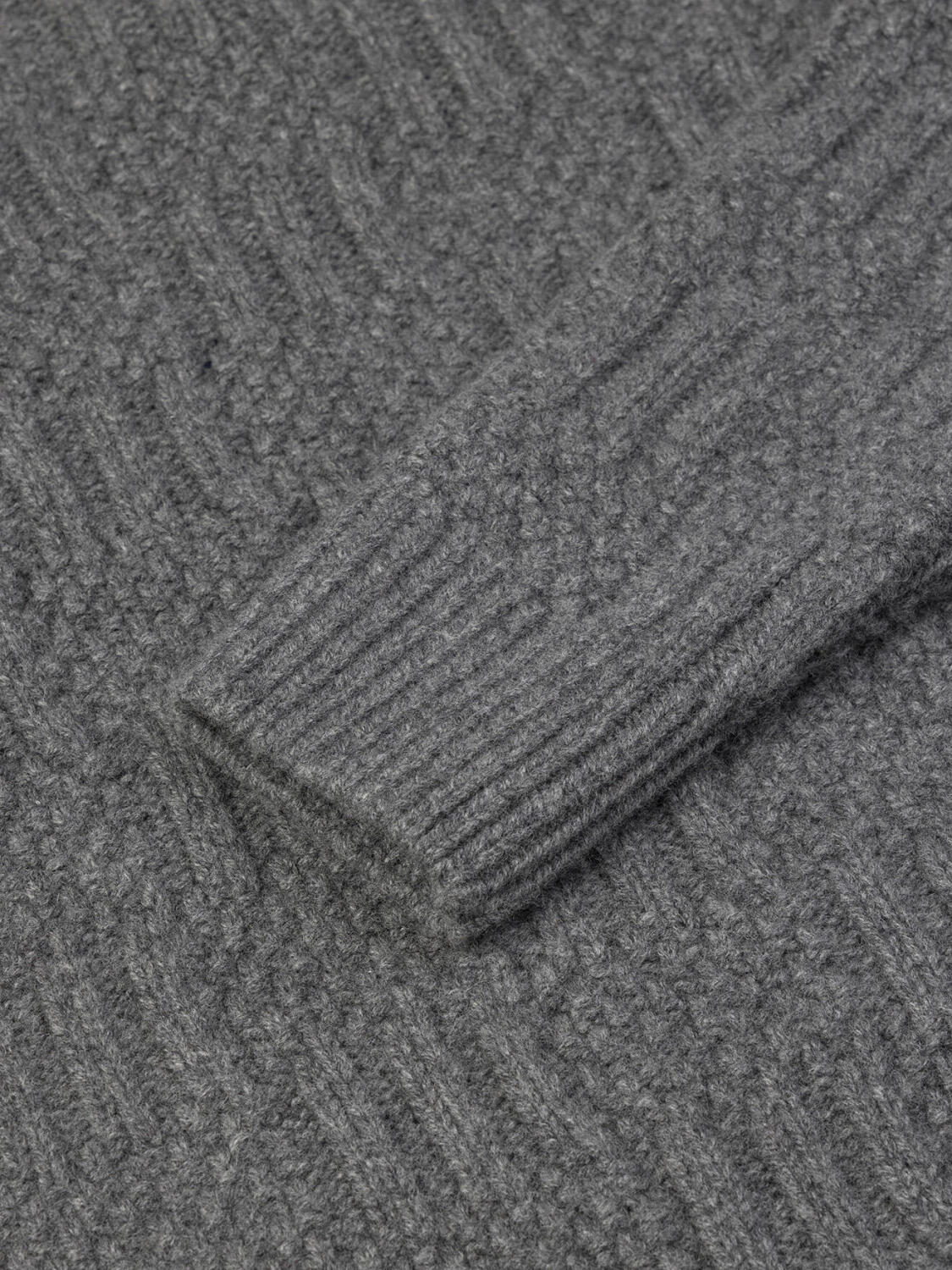 Alex gris cuello alto estructurado