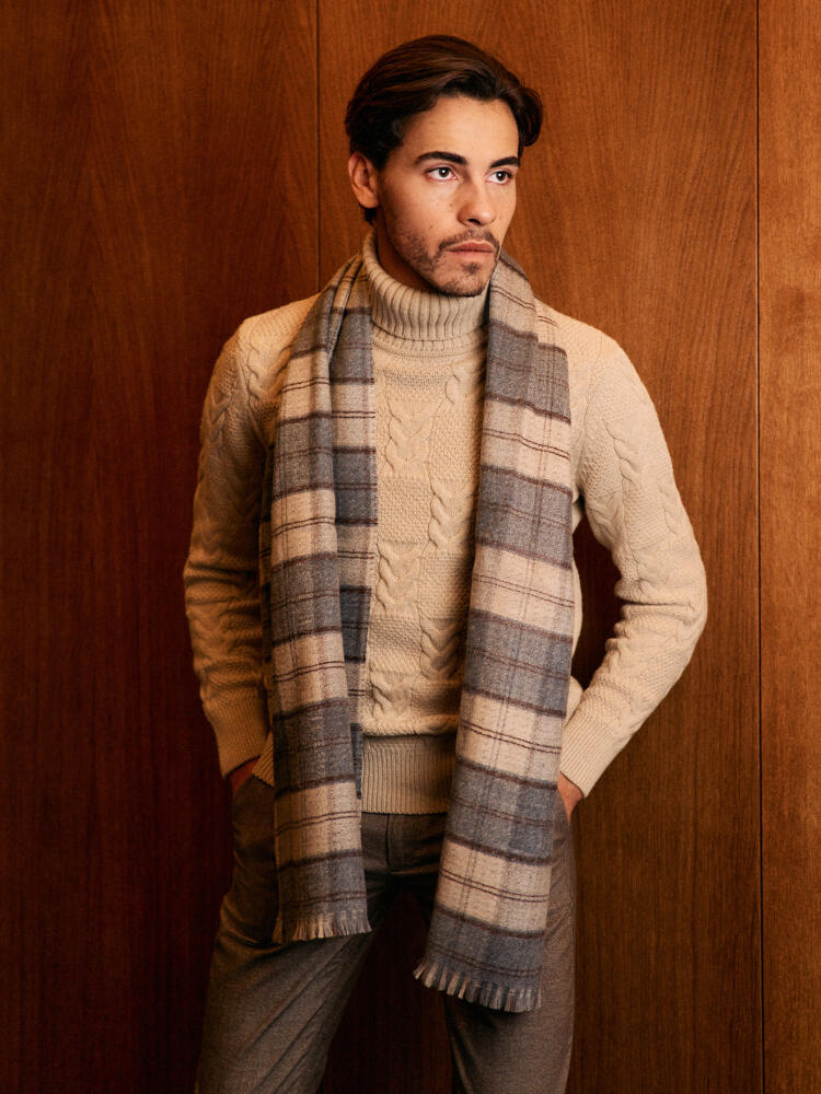 Berny turtleneck in beige lambswool