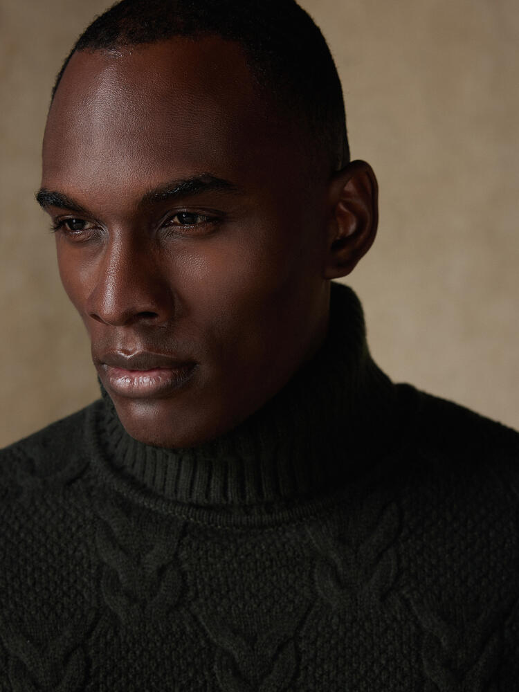 Berny turtleneck in khaki lambswool