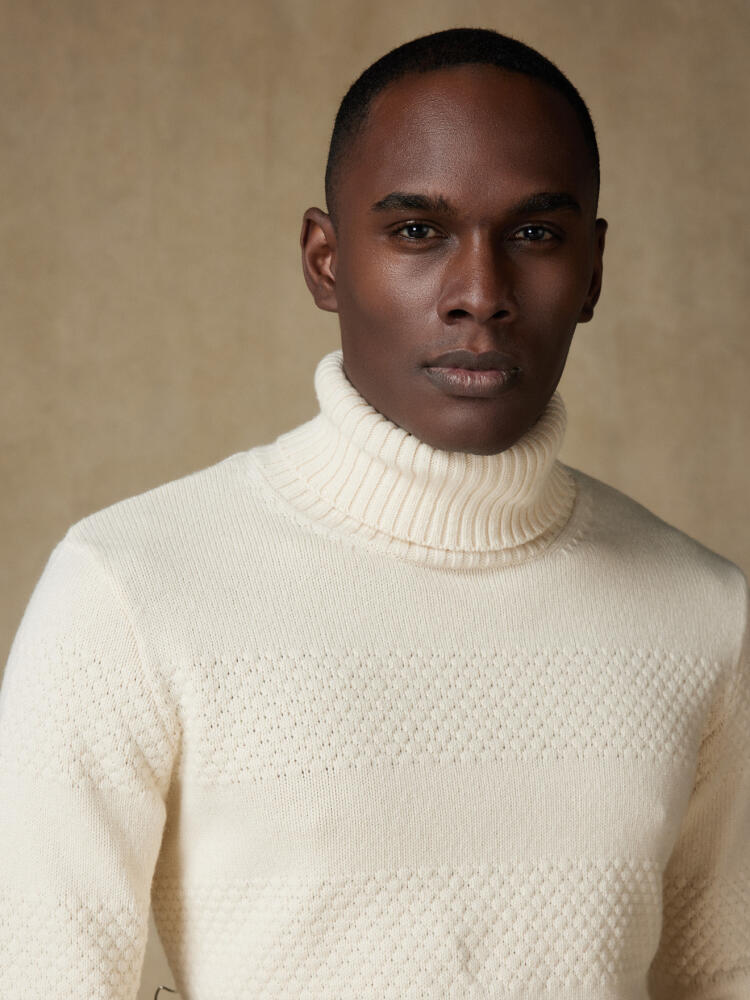 Dorian ecru turtleneck