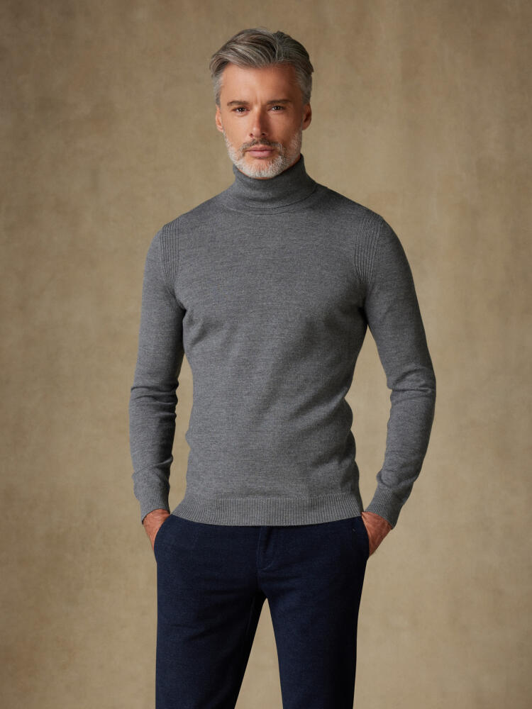 Edward turtleneck in anthracite merino