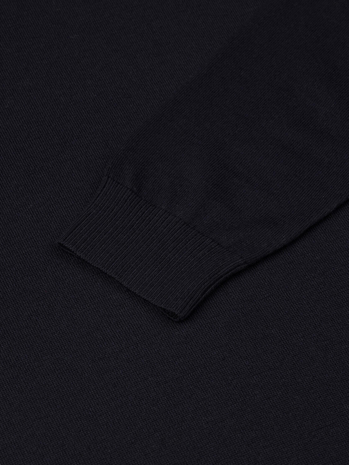 Edward turtleneck in navy merino