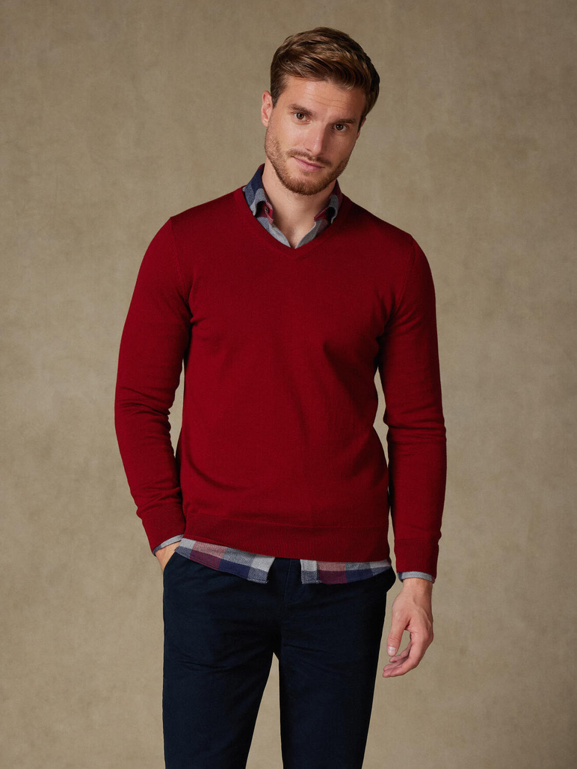 Maglia scollo a V Dylan in lana merino bordeaux