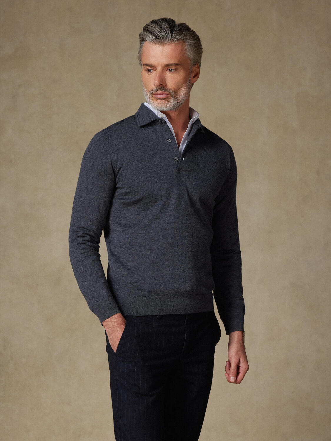 Polo Tim aus Merino in Anthrazitgrau