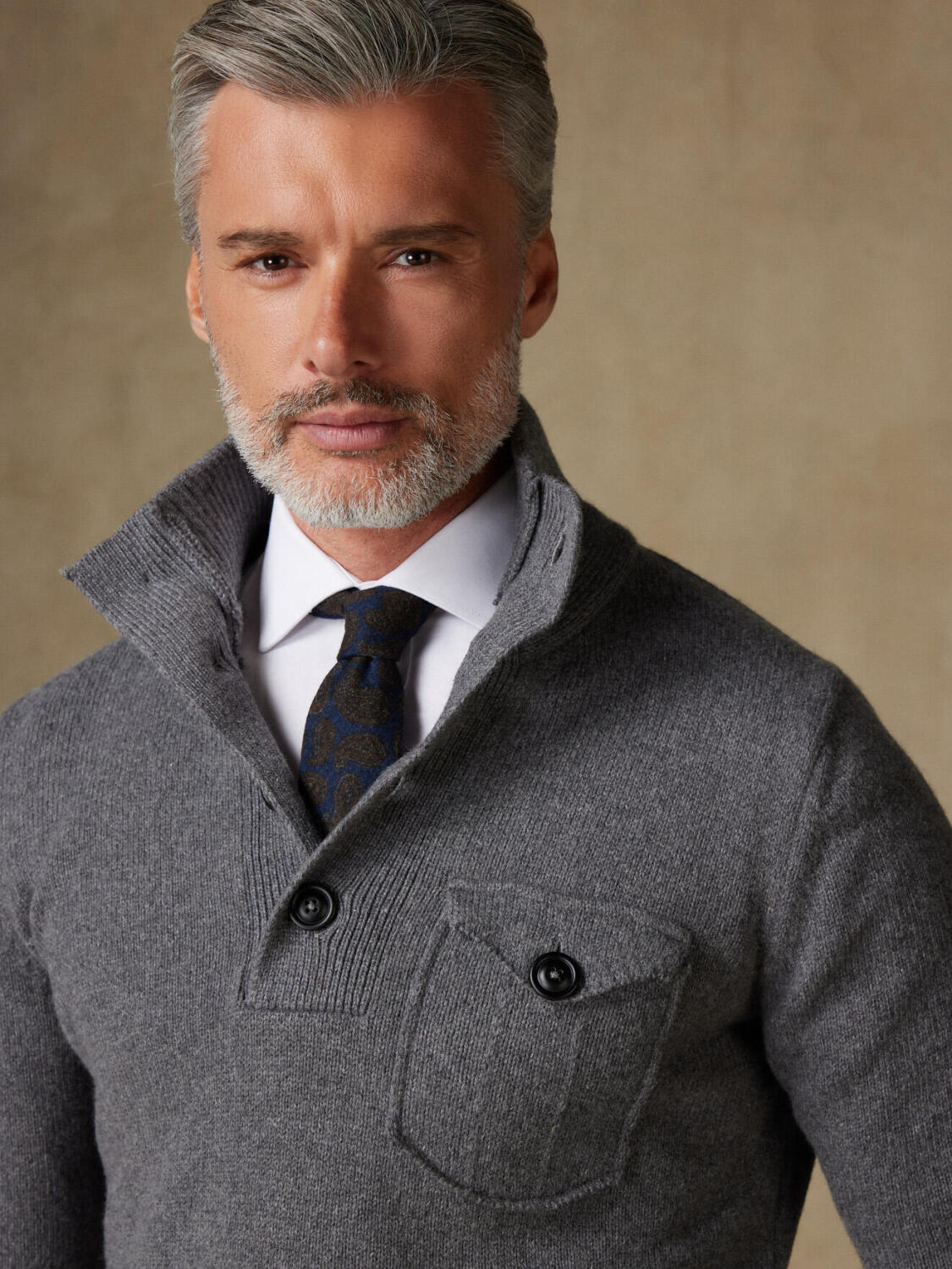 Bill grey high collar