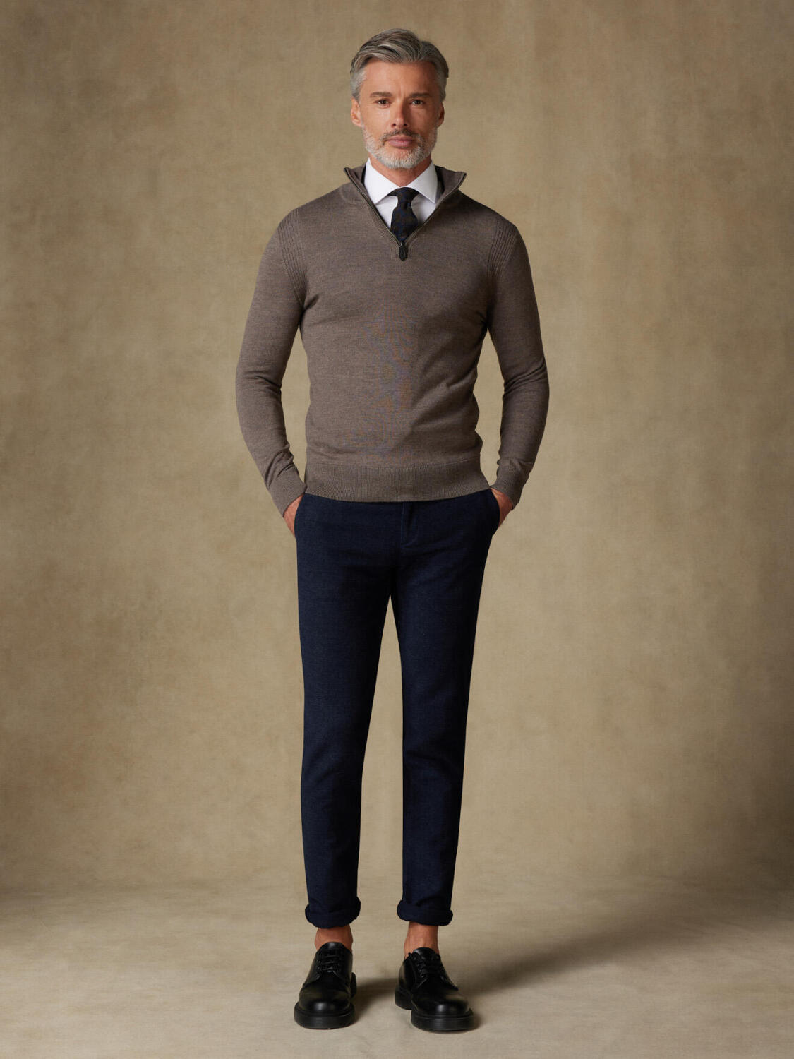 Half Zip Greg in brown colours