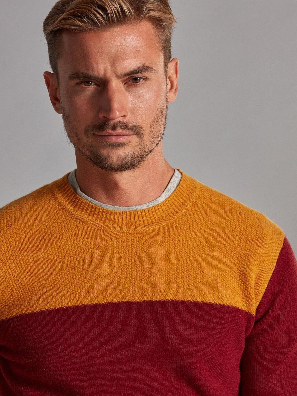 Collo rotondo Boyd in lana d'agnello bordeaux