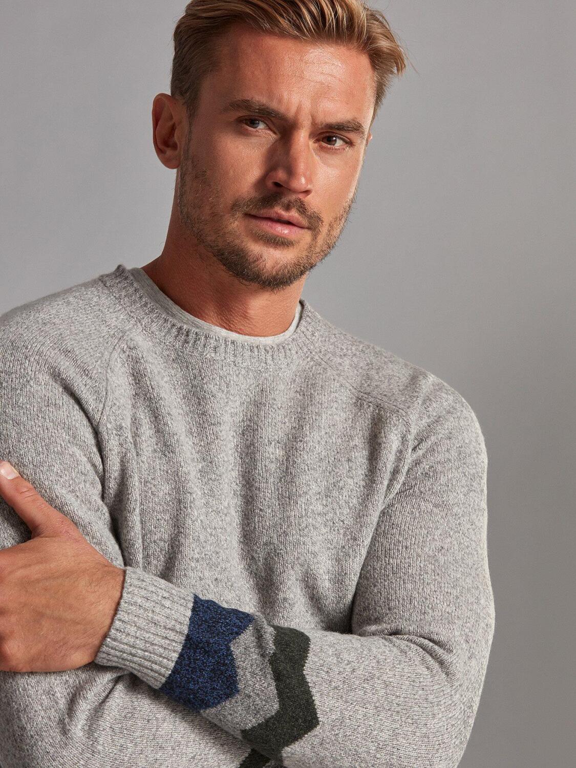 Burt ronde hals in grijze lamswol