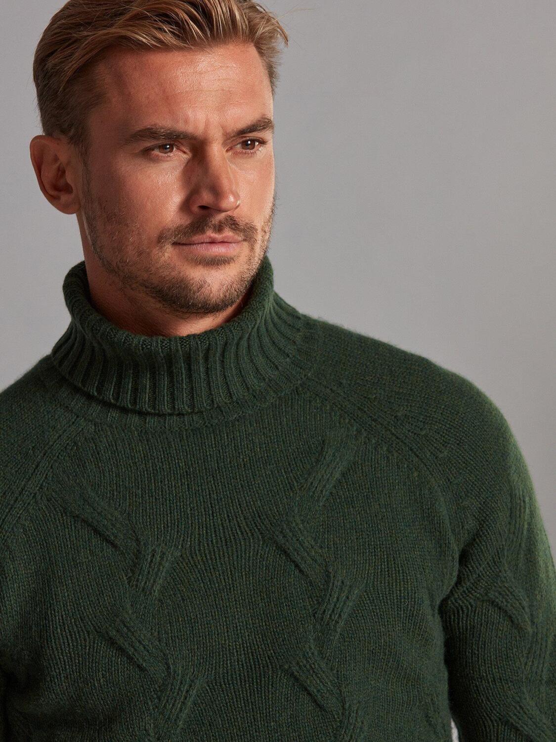 Becky twist turtleneck in green lambswool