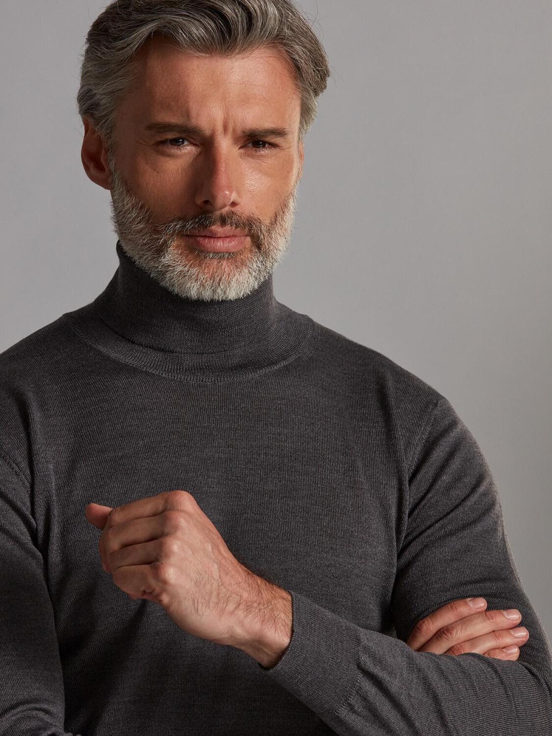 Bond coltrui in antraciet merino