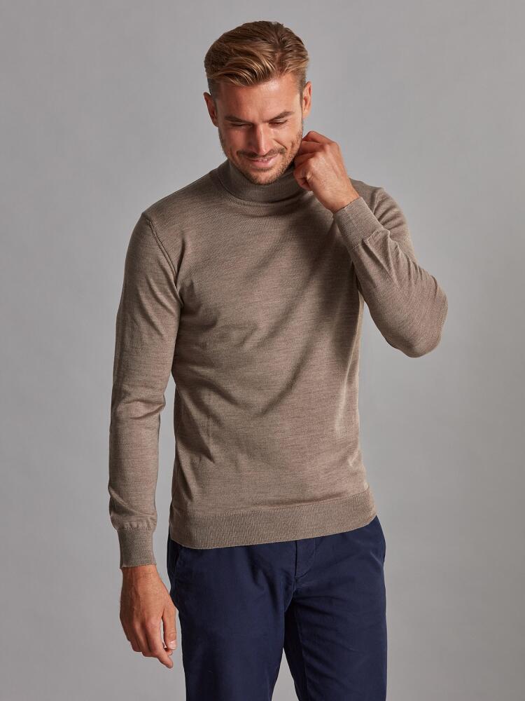 Bond turtleneck in natural merino