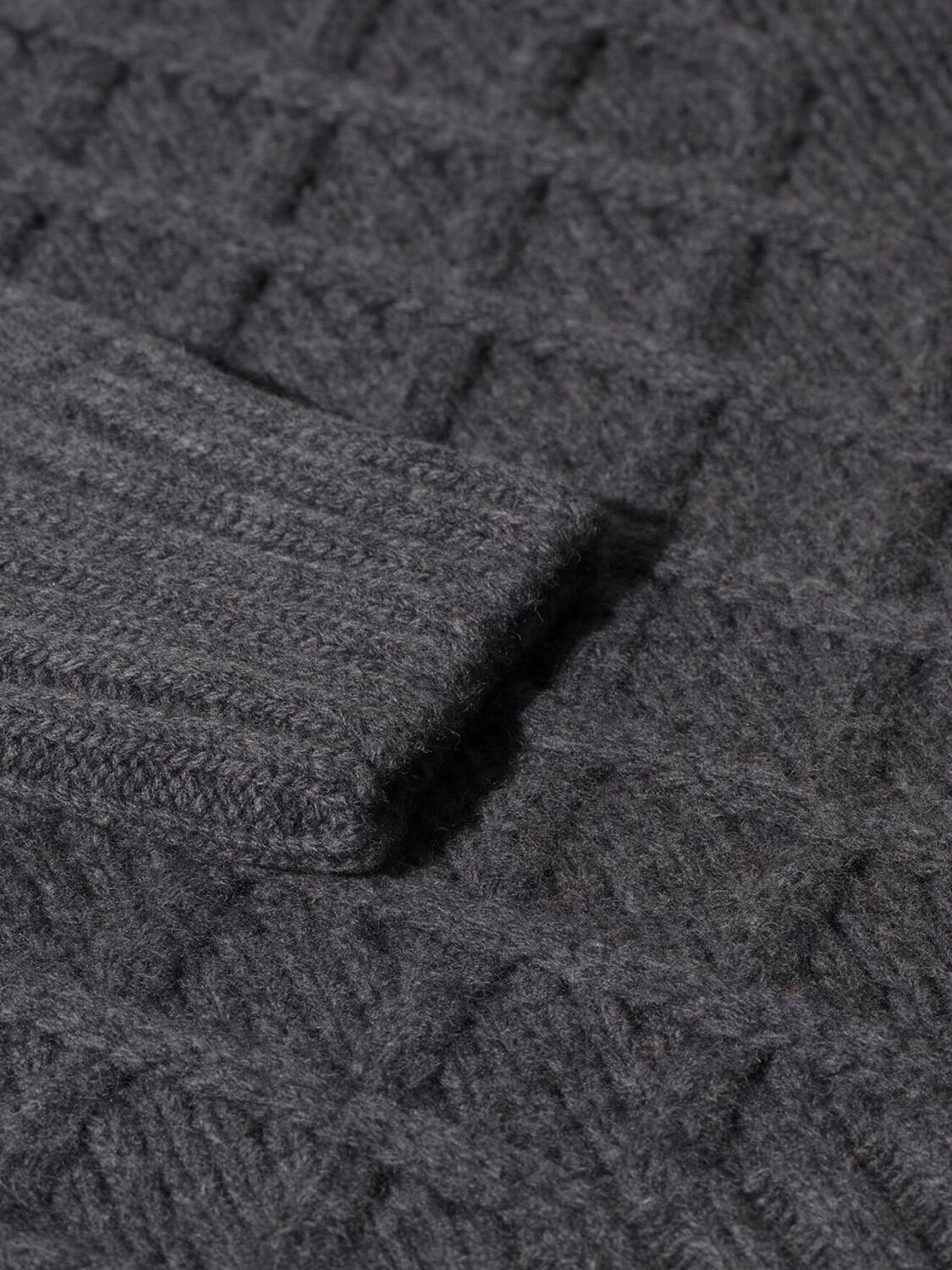 Lammwolle irish Rollkragenpullover in Holzkohle