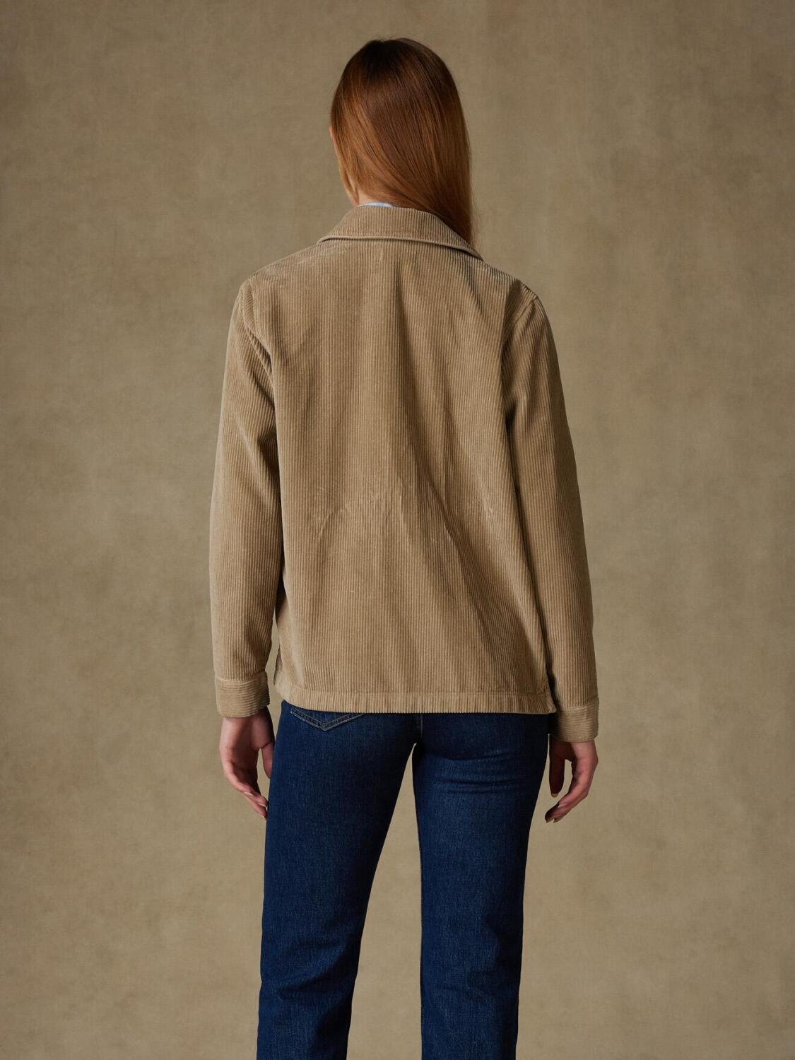 Zandkleurig fluwelen overhemd voor dames