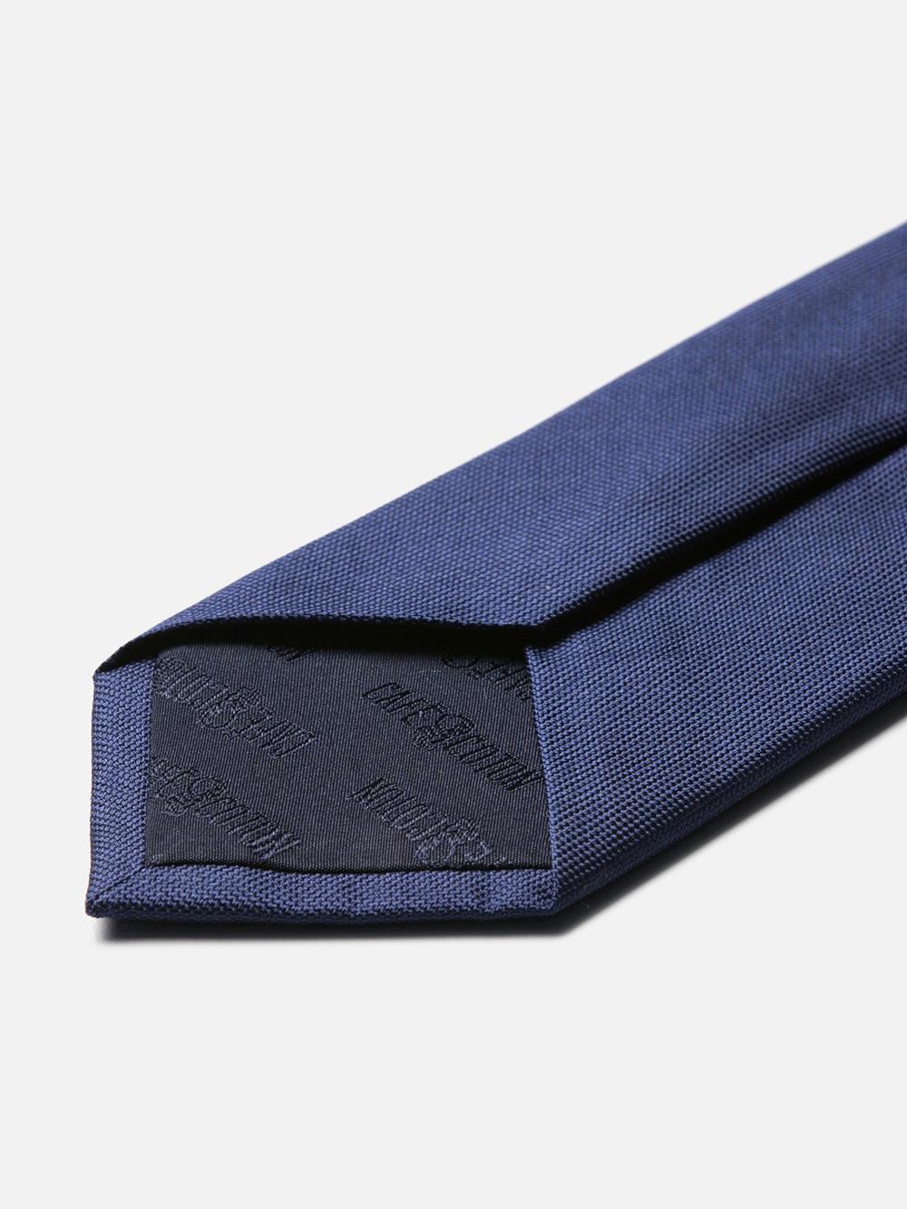 Cravate en soie bleue